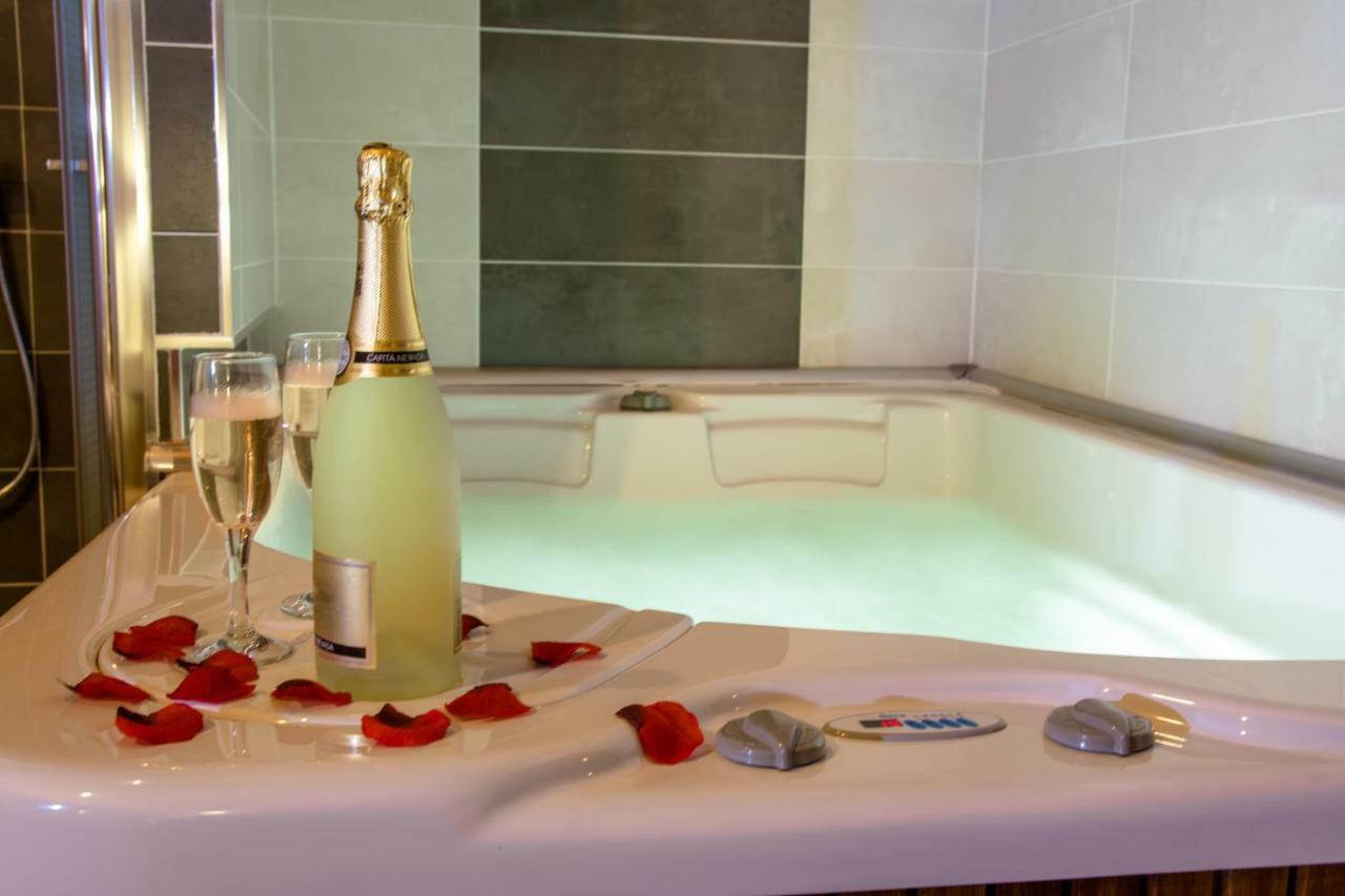 Tantra Love Lancharejo Ngoại thất bức ảnh